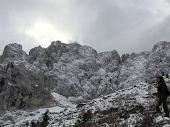 25 Augu lancia la palla di neve